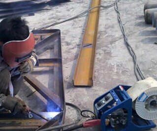 實(shí)施藥芯焊絲氣保焊時對保護(hù)氣的考慮